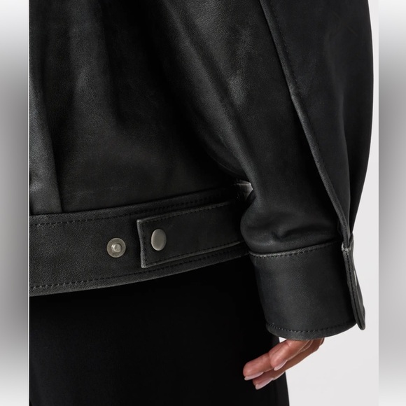 Quince 100% Leather Oversized Bomber Jacket Color: Distressed Black - Picture 7 of 9
